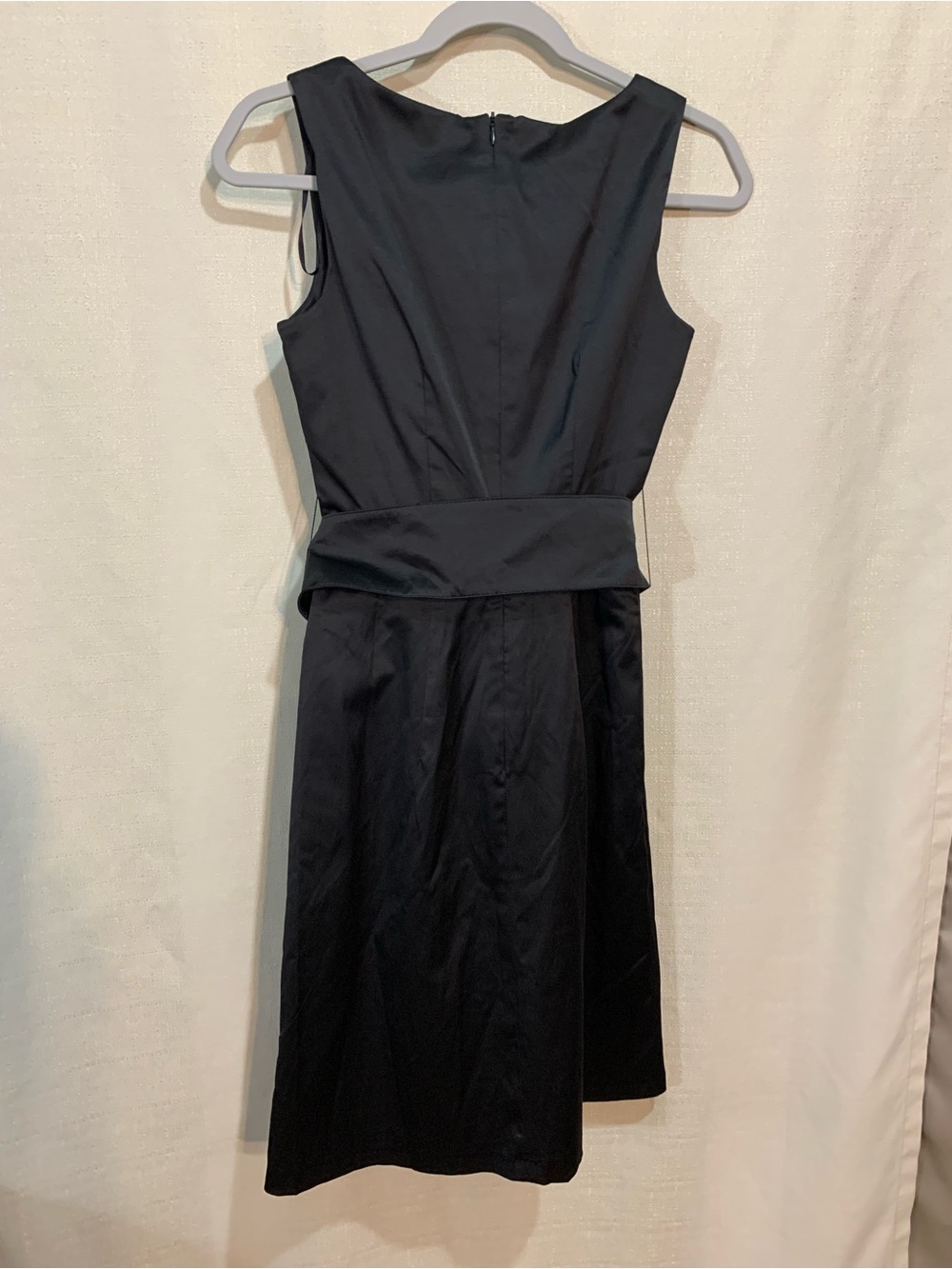 H&M Black Sleeveless Midi Dress a1/39